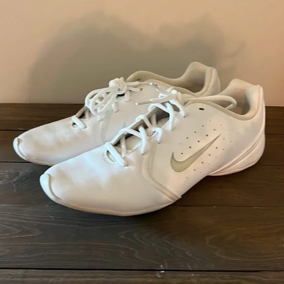 Nike Sideline Cheer Shoes, size